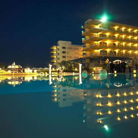 Grand Hotel Berti Silvi Marina Esterno foto