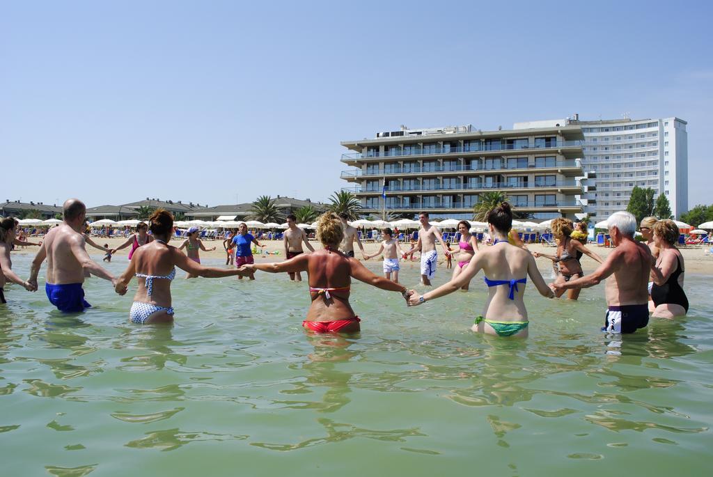 Grand Hotel Berti Silvi Marina Esterno foto